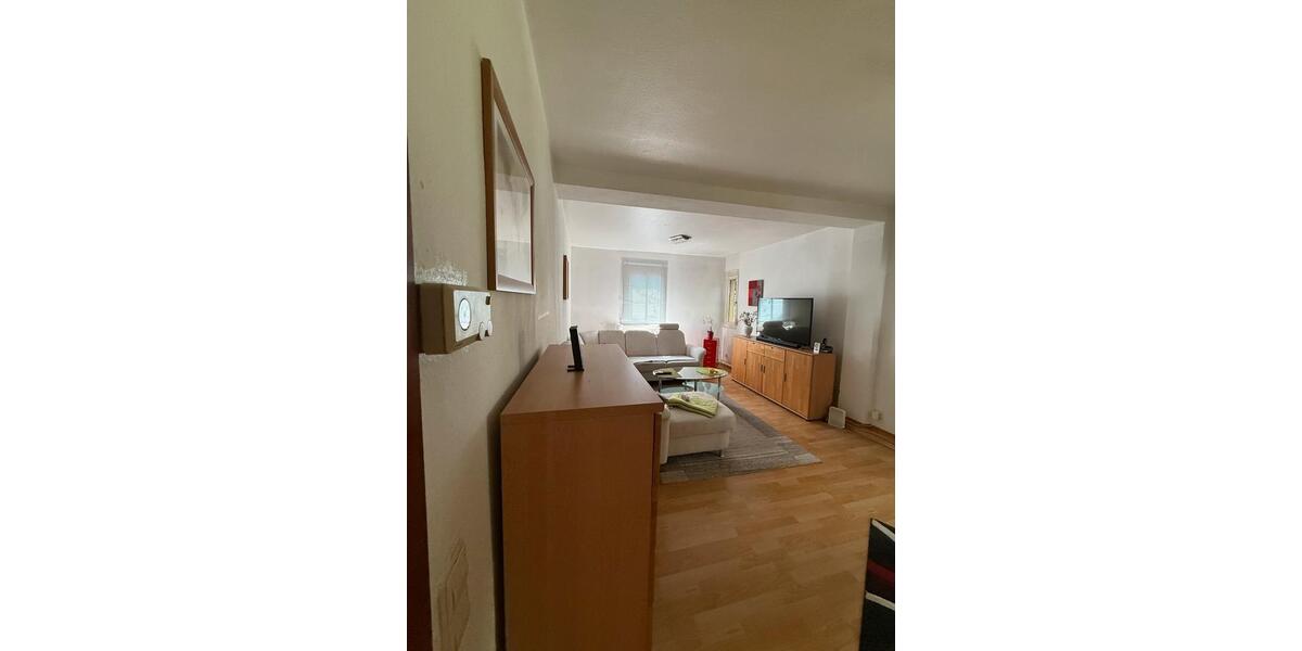 Etagenwohnung Stuttgart Hedelfingen - 3 Zimmer, 90 m&sup2;, 1.500&euro; | Angebot:25924875