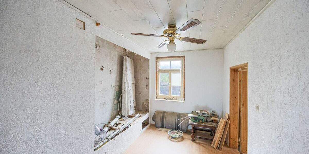 Mehrfamilienhaus, Wohnhaus Marbach am Neckar Marbach - 6 Zimmer, 160 m&sup2;, 249.000&euro; | Angebot:25742388