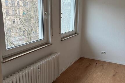 Wohnung Stuttgart Bad Cannstatt - 3 Zimmer, 70 m&sup2;, 900&euro; | Angebot:25973923