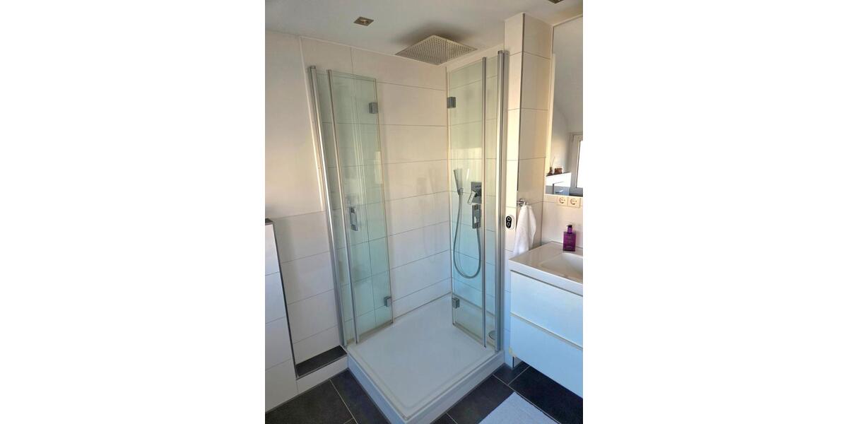 Dachgeschoßwohnung Stuttgart Neuwirtshaus - 3.5 Zimmer, 86 m&sup2;, 399.000&euro; | Angebot:26052030