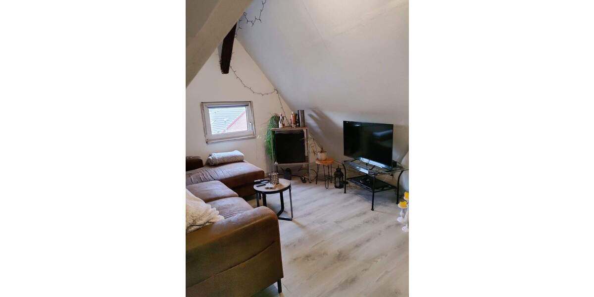 Einfamilienhaus Esslingen am Neckar (Oberesslingen) Oberesslingen - 8 Zimmer, 183 m&sup2;, 629.000&euro; | Angebot:25760346