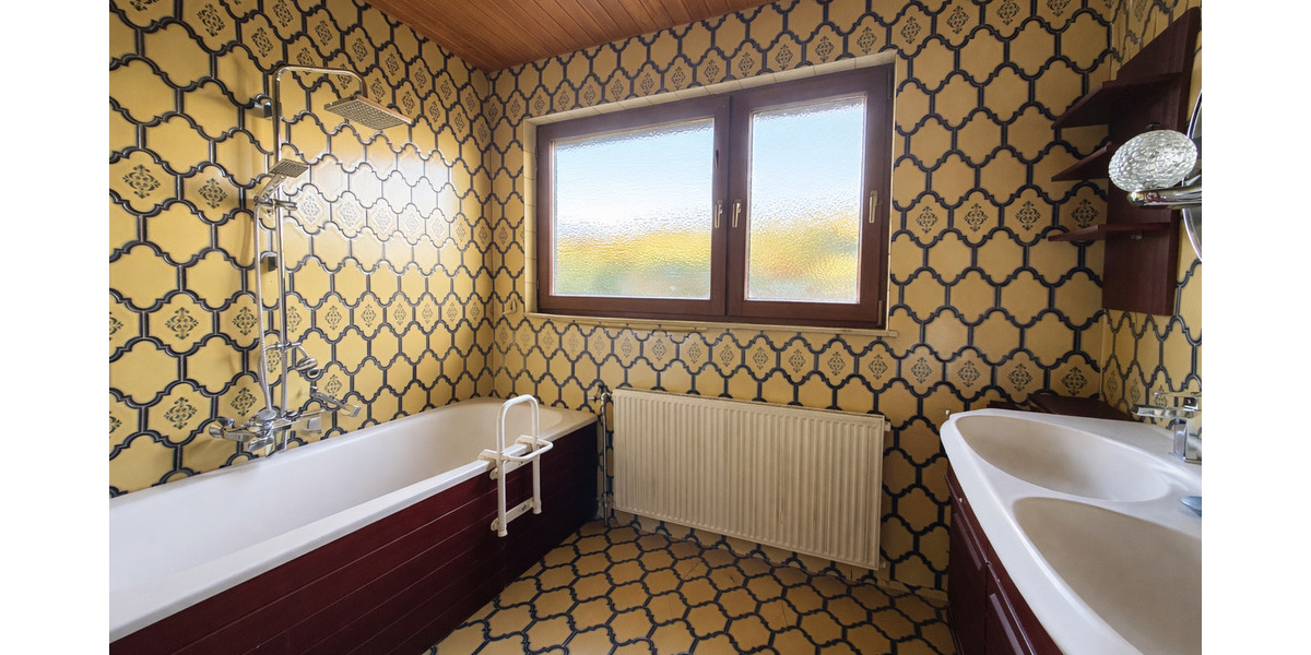 Mehrfamilienhaus, Wohnhaus Sindelfingen Maichingen - 6 Zimmer, 166 m&sup2;, 695.000&euro; | Angebot:25909364