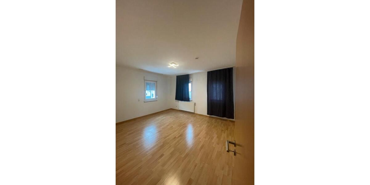 Etagenwohnung Kirchheim unter Teck - 3 Zimmer, 78 m&sup2;, 1.050&euro; | Angebot:25841336