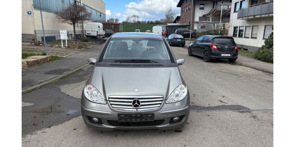 Mercedes-Benz A 180 144.733 km 3.499 &euro; Weil im Schönbuch 71093
