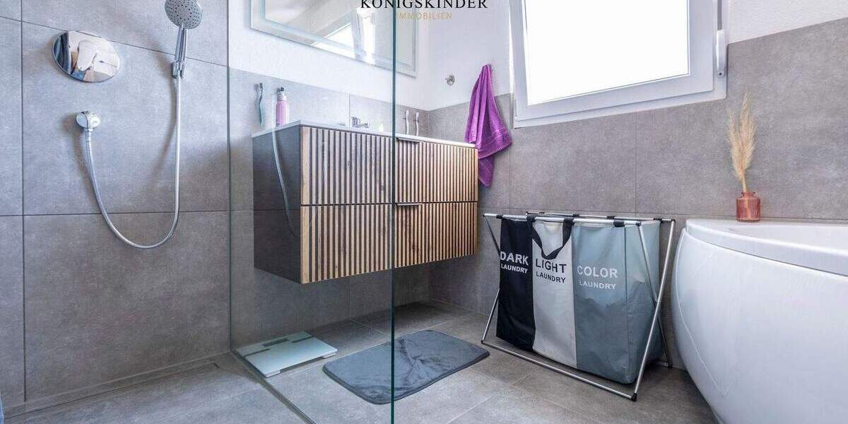 Doppelhaushälfte Bissingen an der Teck Bissingen - 5 Zimmer, 95 m&sup2;, 370.000&euro; | Angebot:25797536