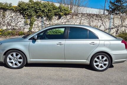 Toyota Avensis 100.000 km 6.300 &euro; möglingen 71696