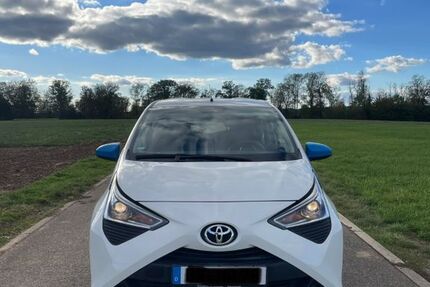 Toyota Aygo (X) 86.000 km 6.900 &euro; Großerlach 71577