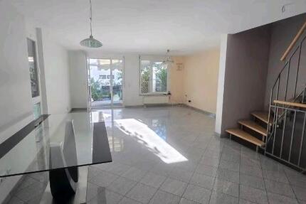 Haus Deizisau - 4 Zimmer, 110 m&sup2;, 450&euro; | Angebot:27620231
