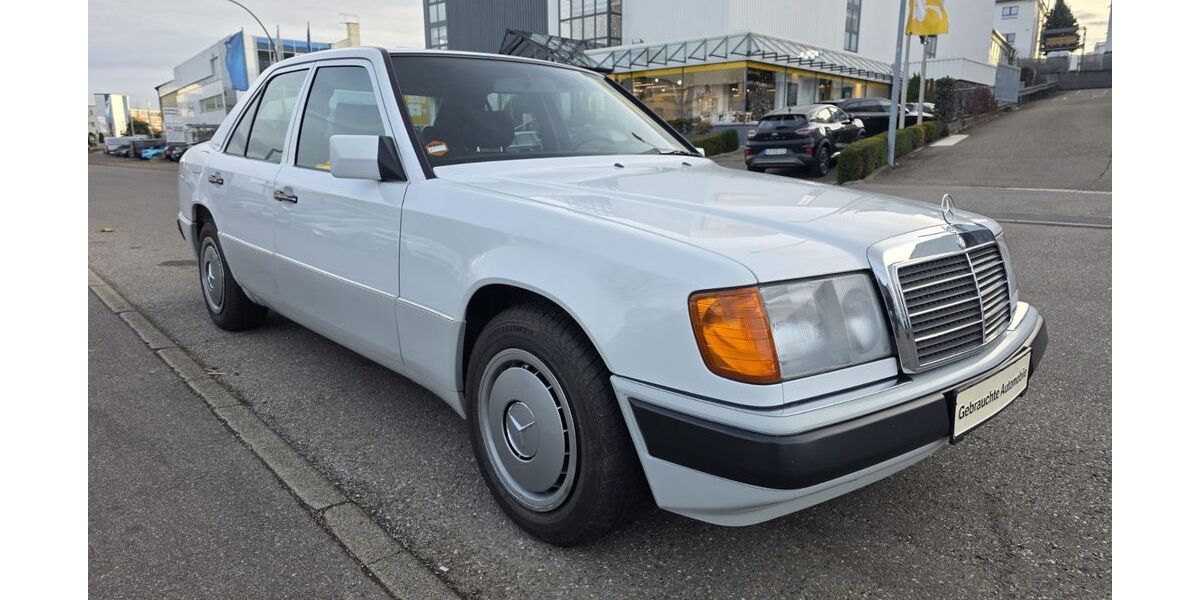 Mercedes-Benz 200 36.000 km 14.900 &euro; Kornwestheim (bei Stuttgart) 70806