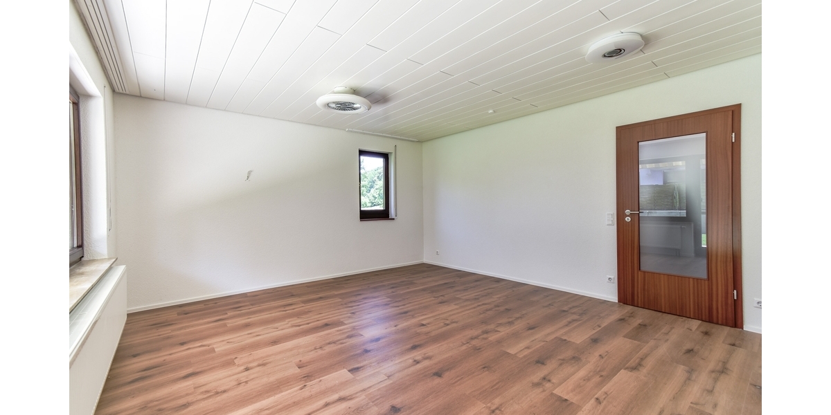 Frisch renovierte 3-Zi.-Whg. mit Terrasse und Garten in ruhiger Wohnlage *provisionsfrei* - 3- Ebersbach an der Fils | Angebot:26971854