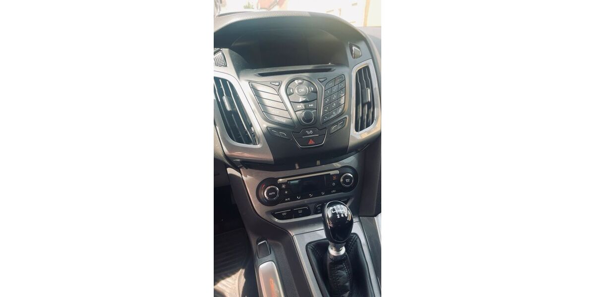 Ford Focus 120.000 km 6.400 &euro; Stuttgart 70435