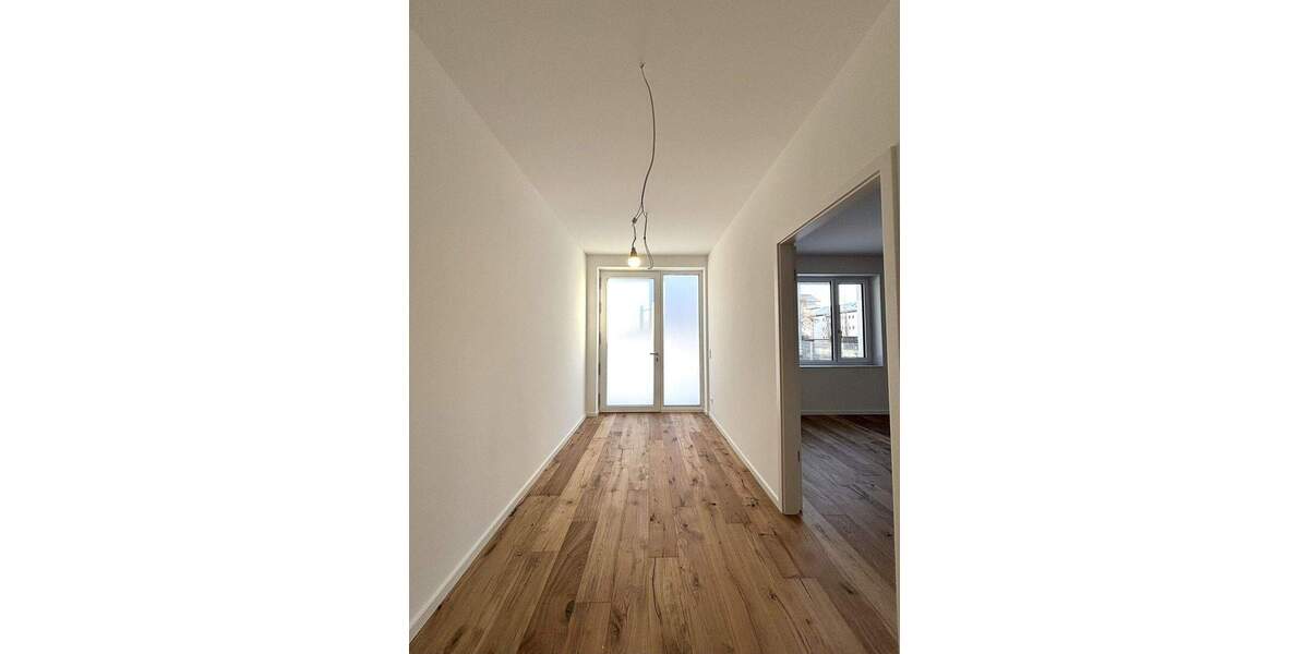 Etagenwohnung Sindelfingen Mitte - 2 Zimmer, 89 m&sup2;, 1.280&euro; | Angebot:25704091