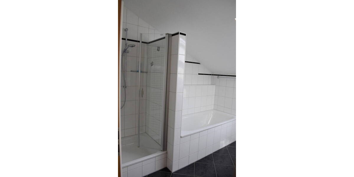 Mehrfamilienhaus, Wohnhaus Deizisau - 7 Zimmer, 207 m&sup2;, 979.000&euro; | Angebot:26058794