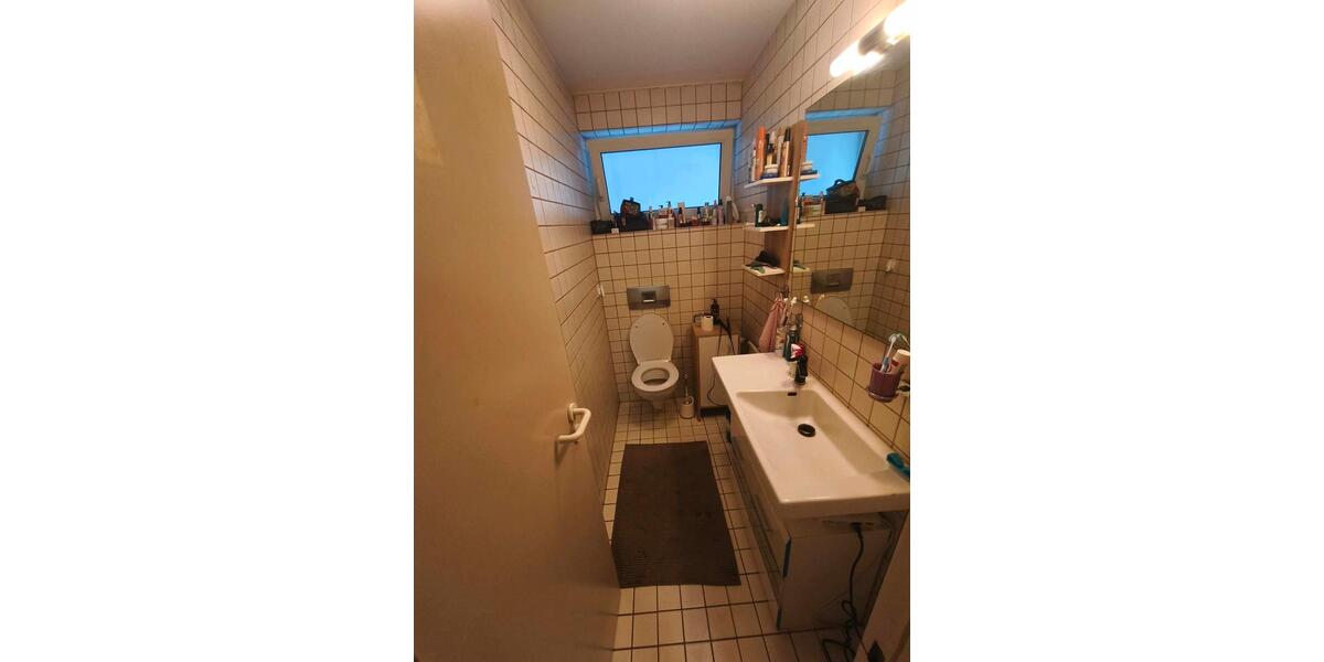 Erdgeschoßwohnung Stuttgart Bad Cannstatt - 3.5 Zimmer, 100 m&sup2;, 1.750&euro; | Angebot:27606372