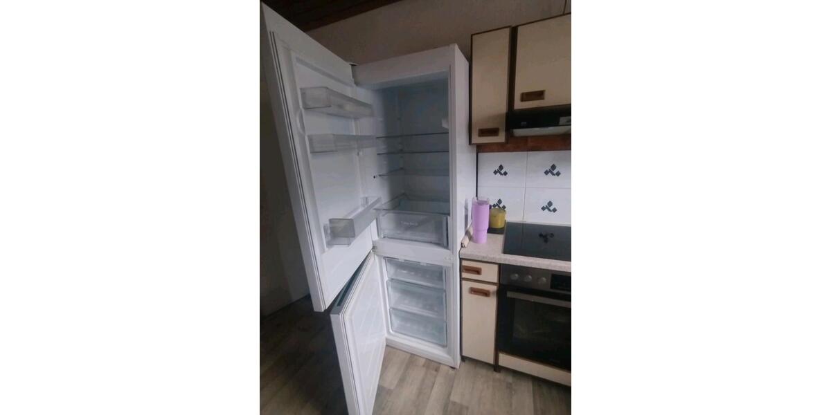 Etagenwohnung Uhingen - 2 Zimmer, 62 m&sup2;, 900&euro; | Angebot:27565658