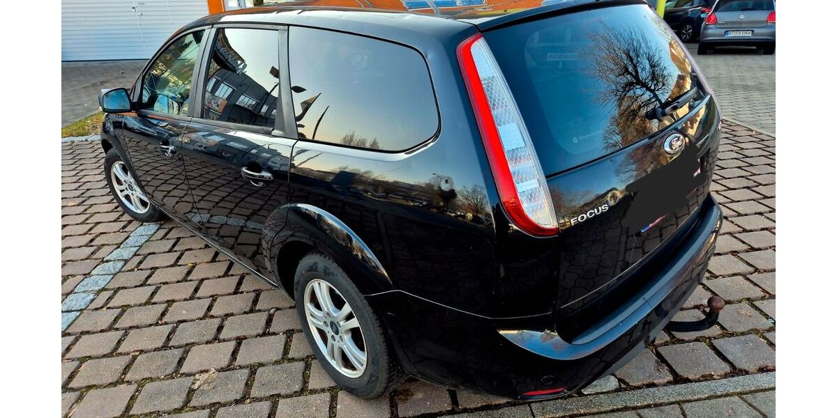 Ford Focus 247.355 km 2.200 &euro; Filderstadt 70794