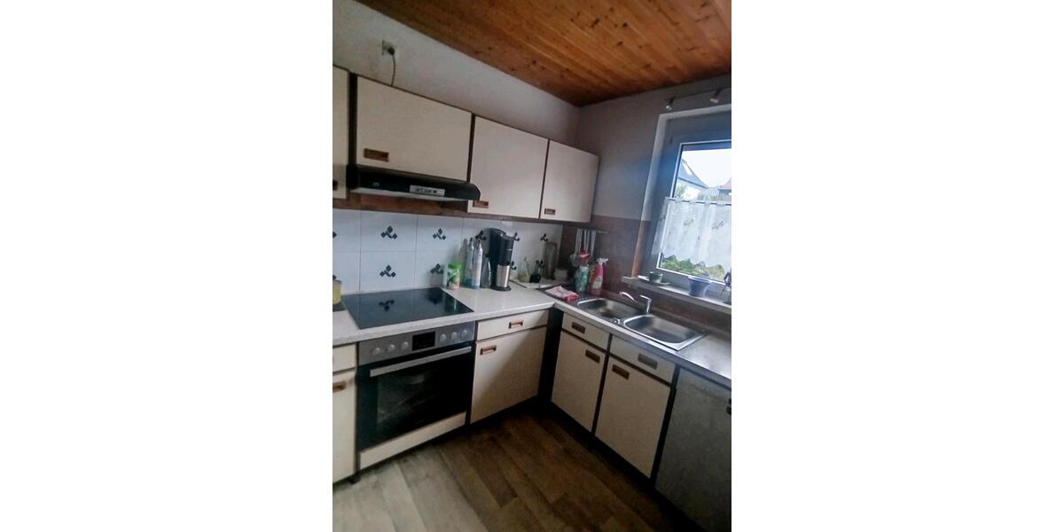 Etagenwohnung Uhingen - 2 Zimmer, 62 m&sup2;, 900&euro; | Angebot:27565658