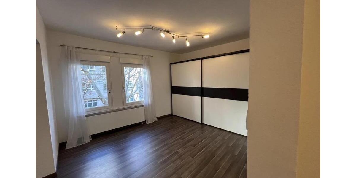 Etagenwohnung Stuttgart Stuttgart-West - 3.5 Zimmer, 97 m&sup2;, 1.750&euro; | Angebot:25956195