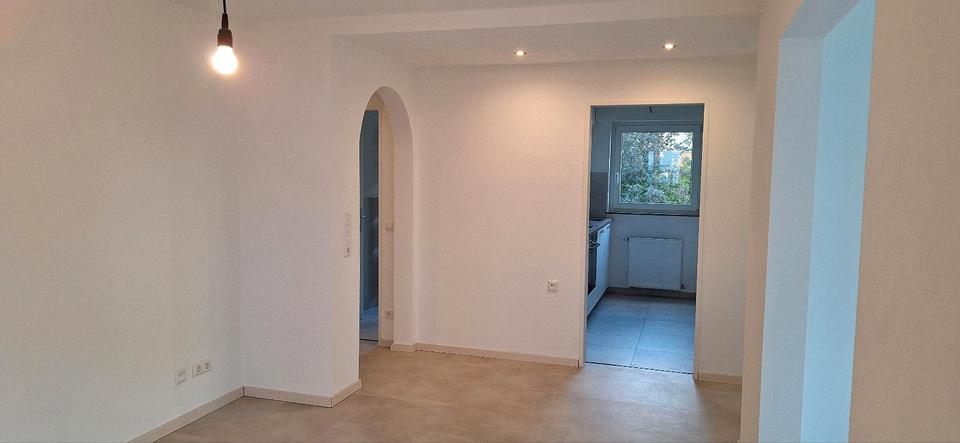 Erdgeschoßwohnung Waiblingen - 3.5 Zimmer, 84 m&sup2;, 1.200&euro; | Angebot:27570395