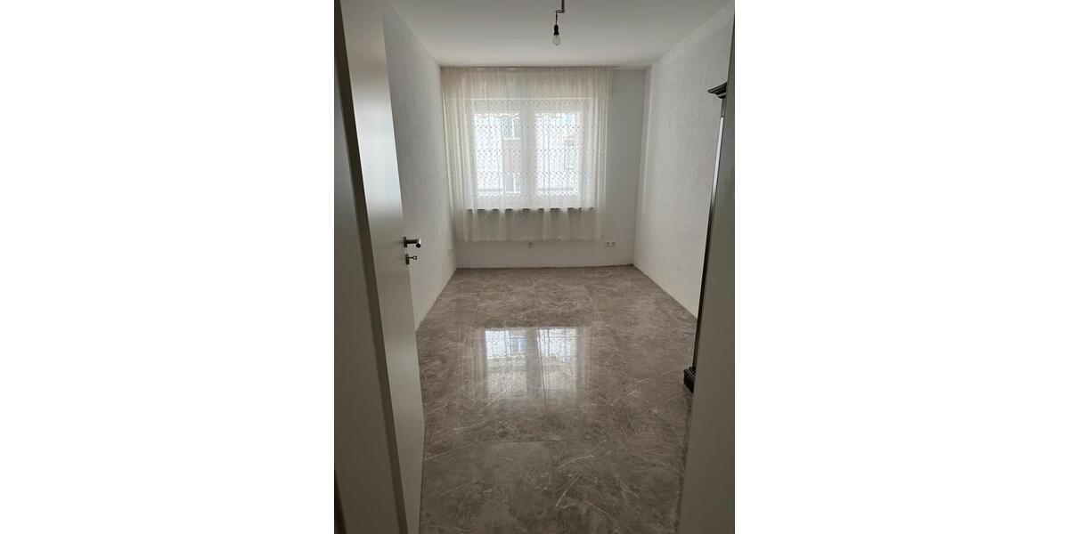Etagenwohnung Stuttgart Stuttgart-Ost - 4 Zimmer, 83 m&sup2;, 430.000&euro; | Angebot:25642515