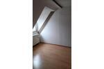 Dachgeschoßwohnung Stuttgart Feuerbach - 2.5 Zimmer, 60 m&sup2;, 840&euro; | Angebot:25120845