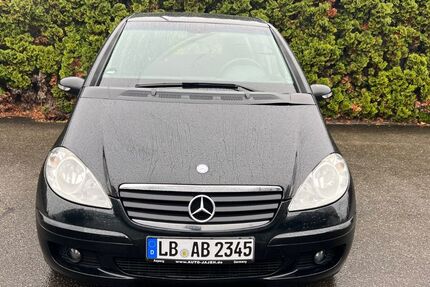 Mercedes-Benz A 200 227.789 km 2.300 &euro; Stuttgart 70378