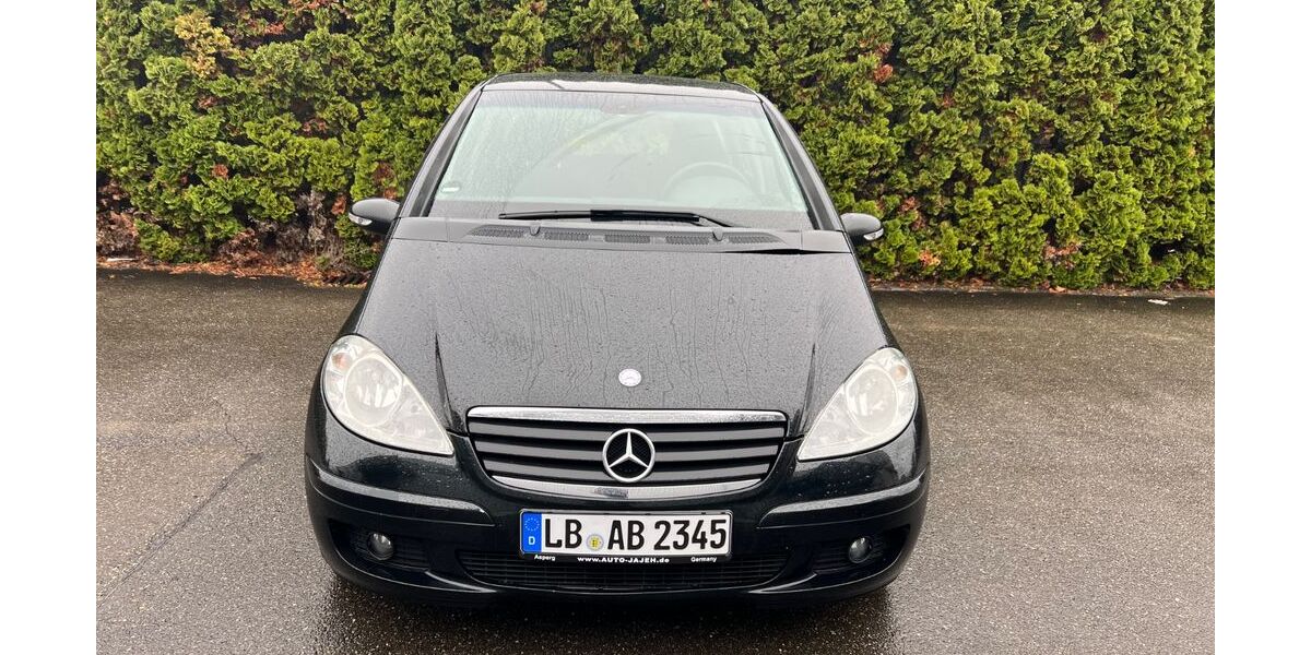 Mercedes-Benz A 200 227.789 km 2.300 &euro; Stuttgart 70378