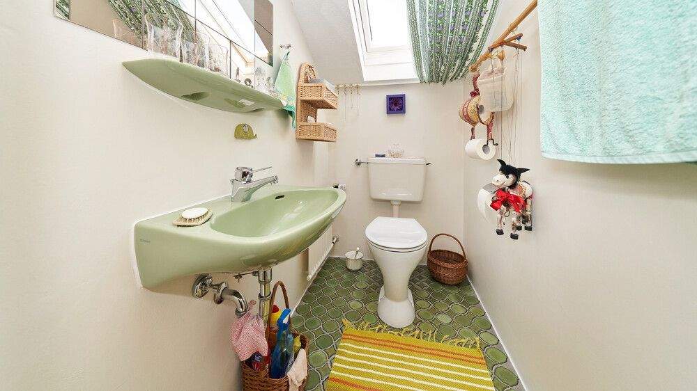 Reihenmittelhaus Freiberg am Neckar / Beihingen Beihingen - 5 Zimmer, 115 m&sup2;, 529.000&euro; | Angebot:25940111