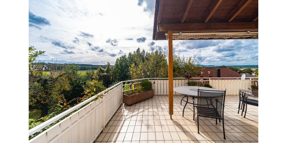 Maisonettenwohnung Neckarwestheim - 6 Zimmer, 190 m&sup2;, 2.450&euro; | Angebot:25973464