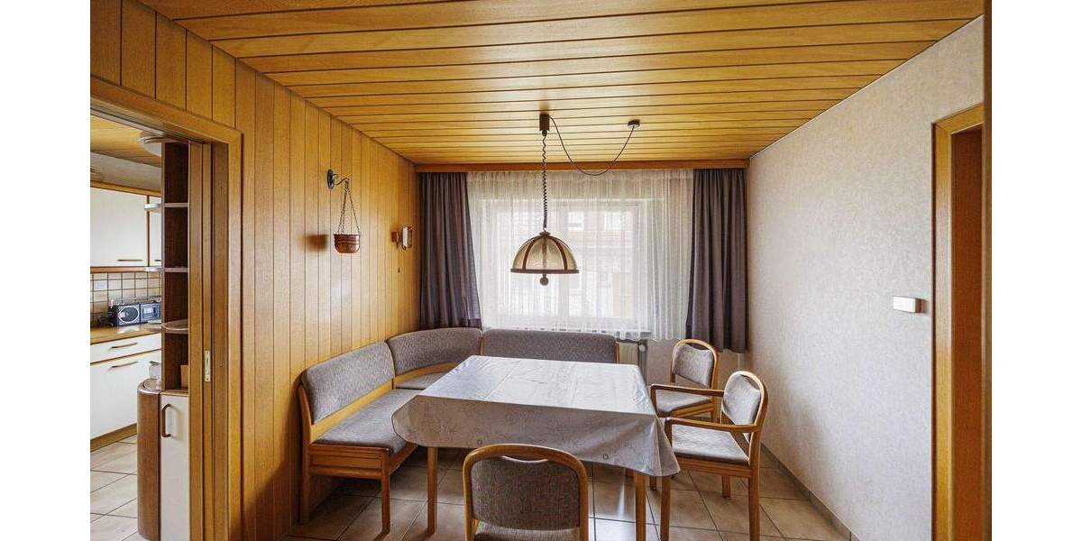 Einfamilienhaus Löchgau - 6 Zimmer, 157 m&sup2;, 448.000&euro; | Angebot:25697952