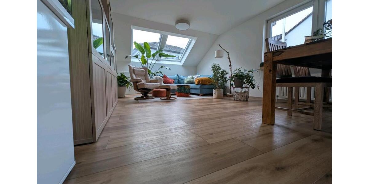 Dachgeschoßwohnung Weissach - 5.5 Zimmer, 104 m&sup2;, 445.000&euro; | Angebot:25044567