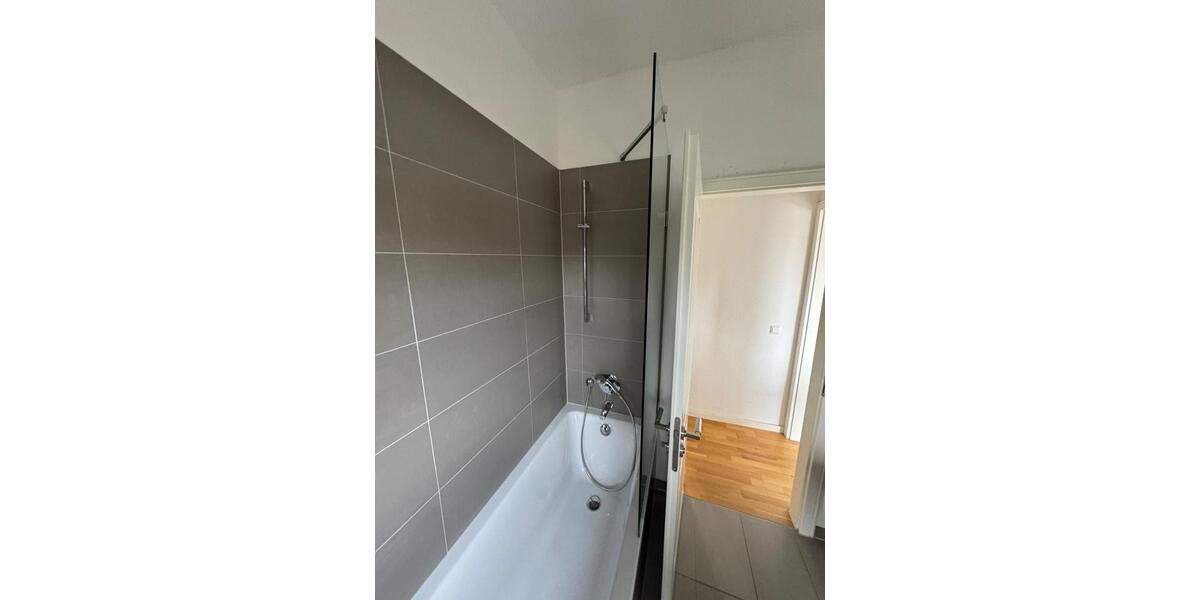 Etagenwohnung Stuttgart Bad Cannstatt - 3 Zimmer, 85 m&sup2;, 1.435&euro; | Angebot:26048806
