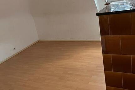 Wohnung Esslingen am Neckar Oberesslingen - 2.5 Zimmer, 45 m&sup2;, 750&euro; | Angebot:26036018