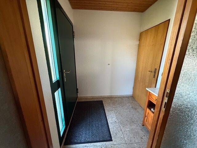 Einfamilienhaus Frickenhausen - 7 Zimmer, 210 m&sup2;, 649.000&euro; | Angebot:25696025