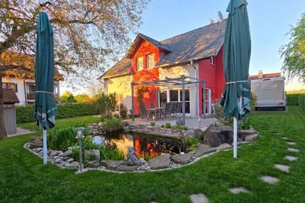 Haus Neckarwestheim - 7.5 Zimmer, 179 m&sup2;, 799.000&euro; | Angebot:26697015