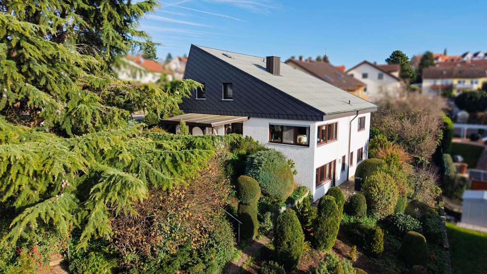 Einfamilienhaus Neckarwestheim - 7 Zimmer, 300 m&sup2;, 880.000&euro; | Angebot:25194319