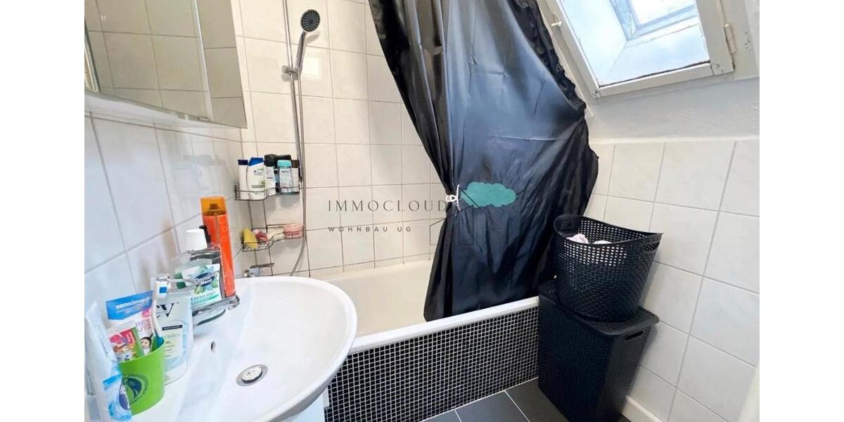 Dachgeschoßwohnung Esslingen am Neckar Brühl - 3 Zimmer, 61 m&sup2;, 199.999&euro; | Angebot:26380772