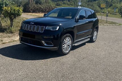 Jeep Grand Cherokee 30.000 km 31.500 &euro; Korb 71404