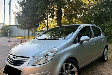 Opel Corsa 49.000 km 6.850 &euro; Ludwigsburg 71634