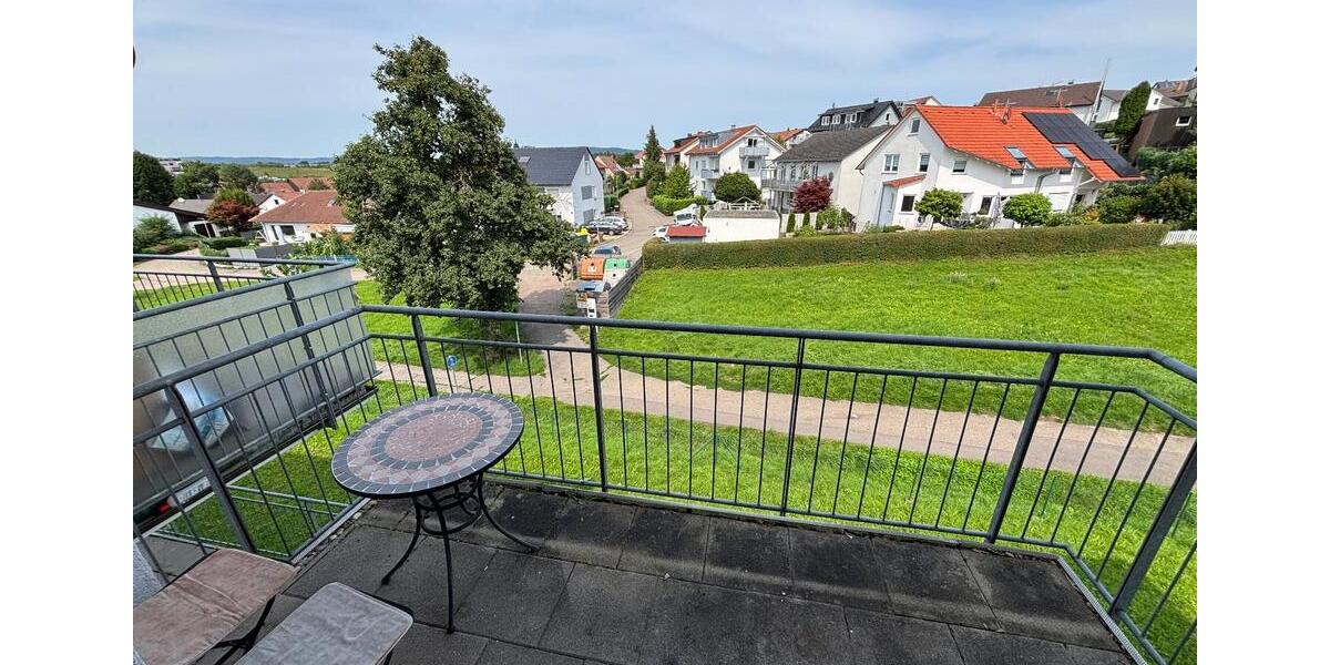 Dachgeschoßwohnung Allmersbach im Tal - 1 Zimmer, 30 m&sup2;, 300&euro; | Angebot:25860234