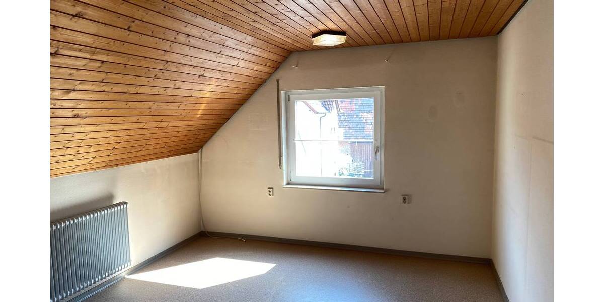 Einfamilienhaus Großbottwar Winzerhausen - 1 Zimmer, 329 m&sup2;, 449.000&euro; | Angebot:25747365