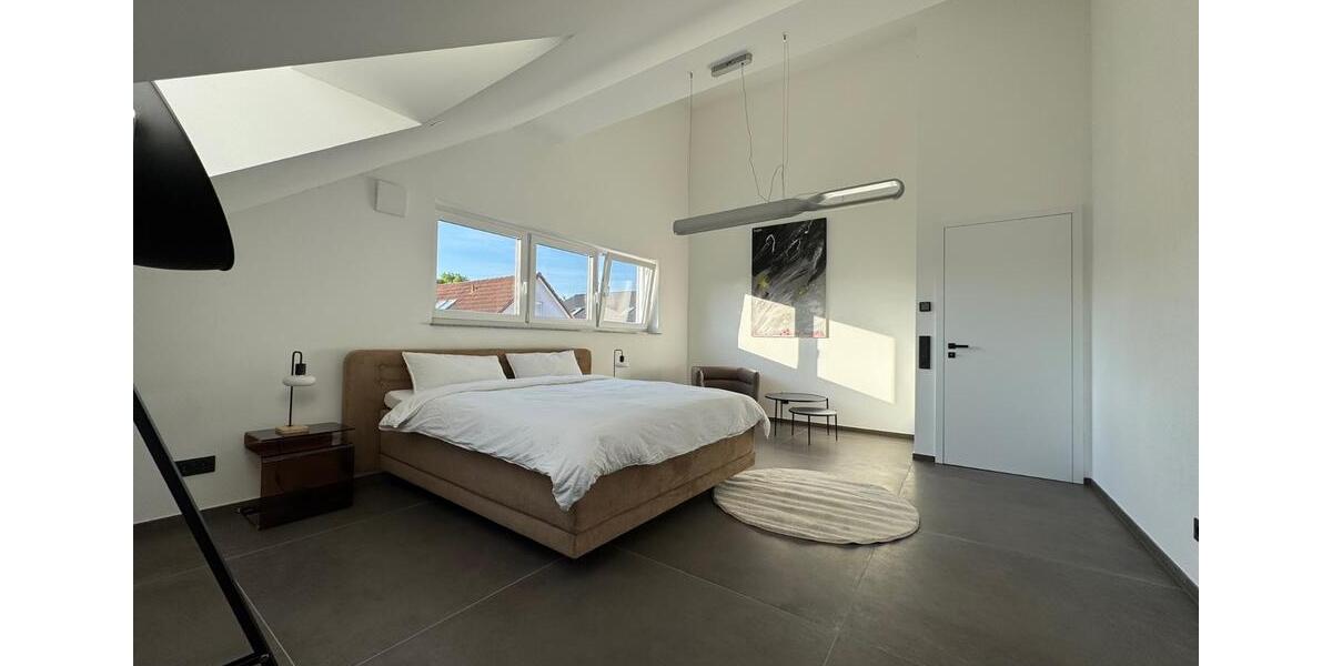 Dachgeschoßwohnung Abstatt - 2 Zimmer, 125 m&sup2;, 1.925&euro; | Angebot:25615100