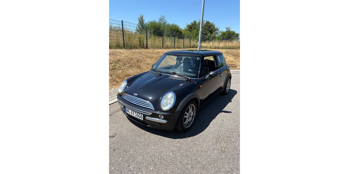 Mini Cooper 122.000 km 2.599 &euro; Weissach im Tal 71554