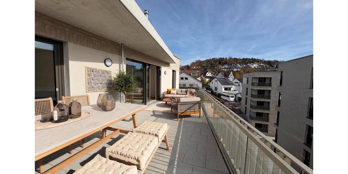 Dachgeschoßwohnung Leonberg - 4 Zimmer, 121 m&sup2;, 2.484&euro; | Angebot:23712507