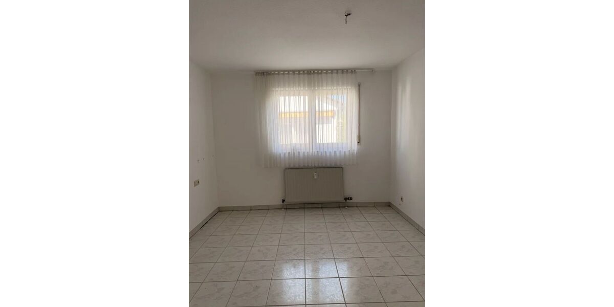 Gepflegte 3-Zimmer-Erdgeschosswohnung mit Garten, Balkon & Tiefgaragenstellplatz in Rutesheim – - Appartement Rutesheim Heuweg | Angebot:27250473