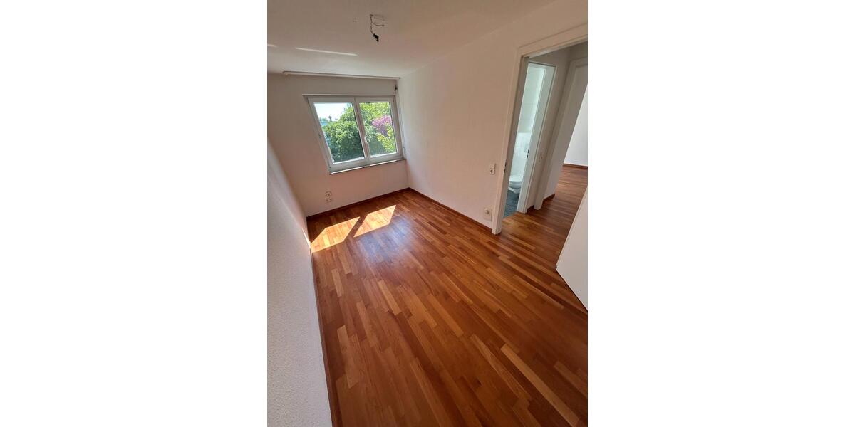 Etagenwohnung Kornwestheim - 3 Zimmer, 75 m&sup2;, 349.000&euro; | Angebot:26688081
