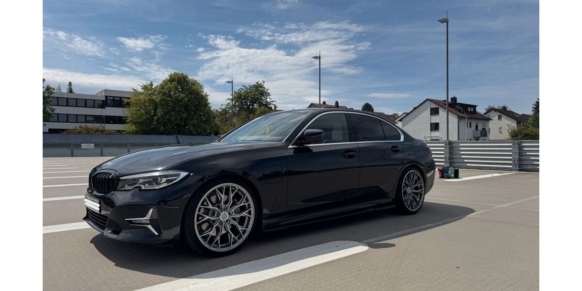 BMW 330 75.000 km 27.200 &euro; Untergruppenbach 74199