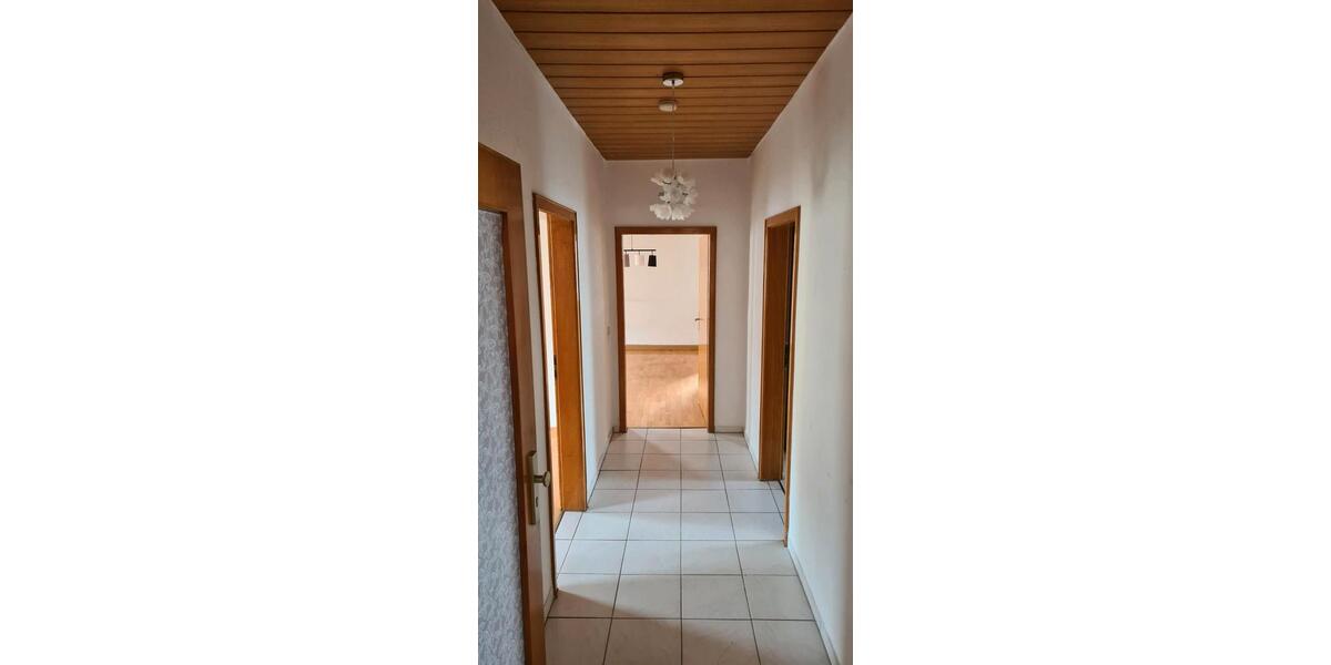 Etagenwohnung Stuttgart Luginsland - 4 Zimmer, 83 m&sup2;, 1.000&euro; | Angebot:25934832