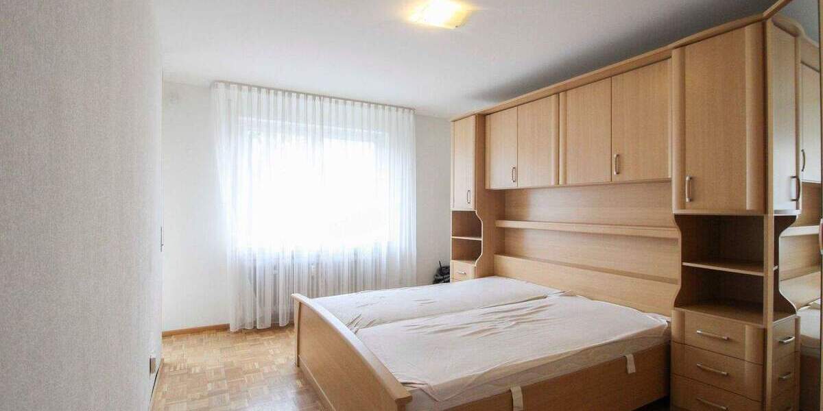 Etagenwohnung Stuttgart Bad Cannstatt - 3 Zimmer, 102 m&sup2;, 399.000&euro; | Angebot:25718015