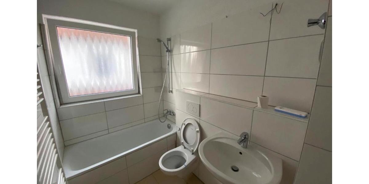 Etagenwohnung Esslingen am Neckar Brühl - 3 Zimmer, 64 m&sup2;, 1.100&euro; | Angebot:25953949